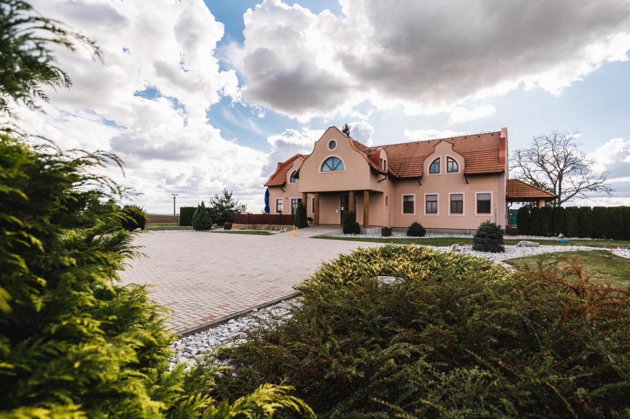 Motel Ard Sarovce Exterior photo